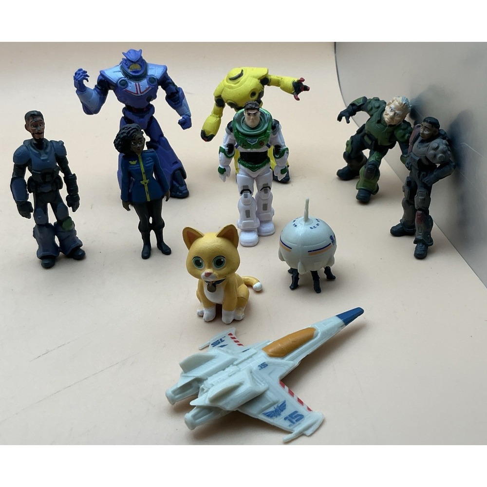Disney Pixar Lightyear Figurines Lot of 10 Buzz Sox Cat Toy Cake Toppers